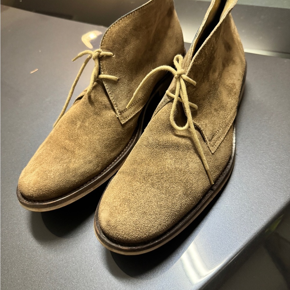 Men's Tan Suede Chukka Boots